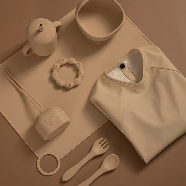 Silicone 8 Piece Tableware Set